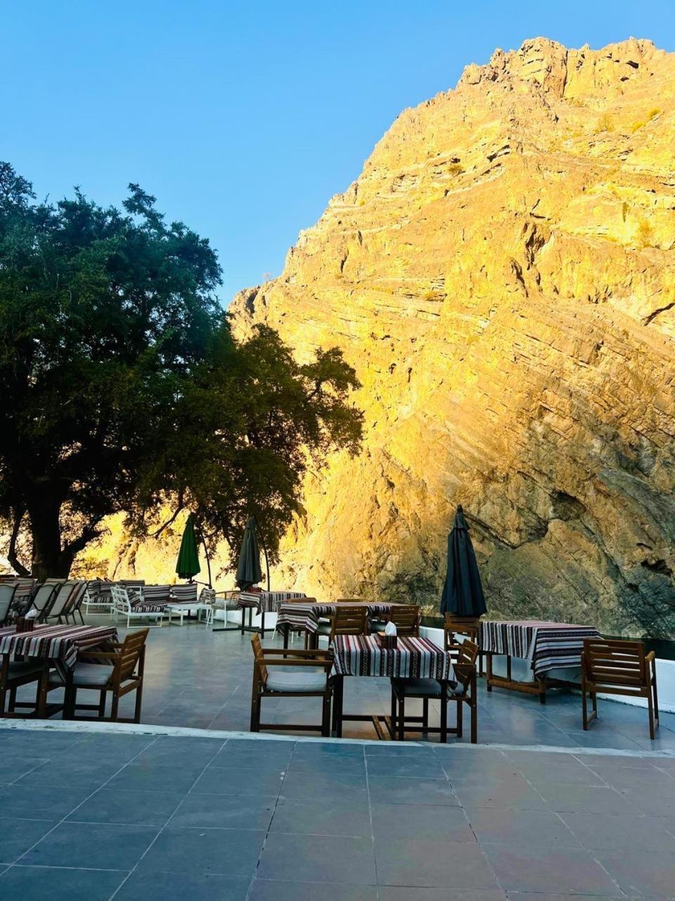 Wadi Al Arbeieen Resort Firq Kültér fotó